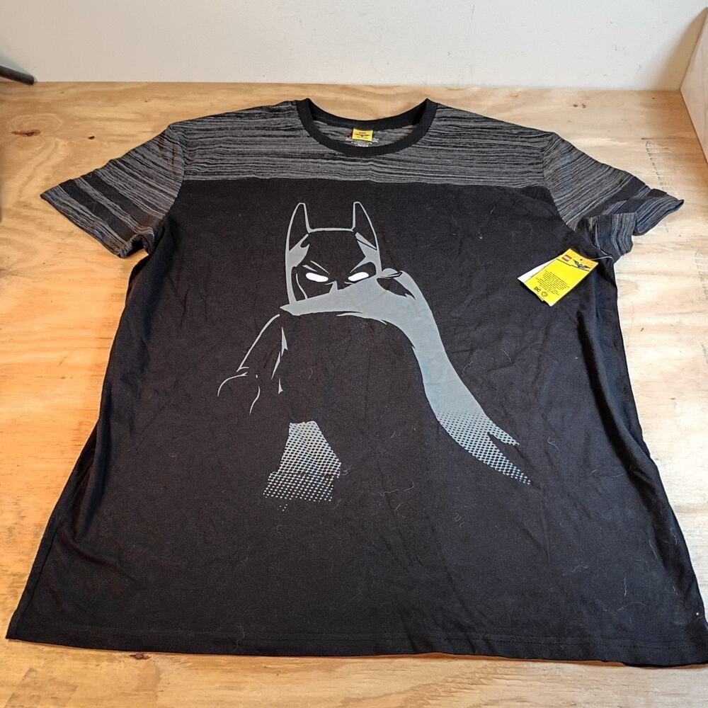 NWT LEGO The Batman Movie Mens T-Shirt Size 2XL XXL Black Graphic Tee